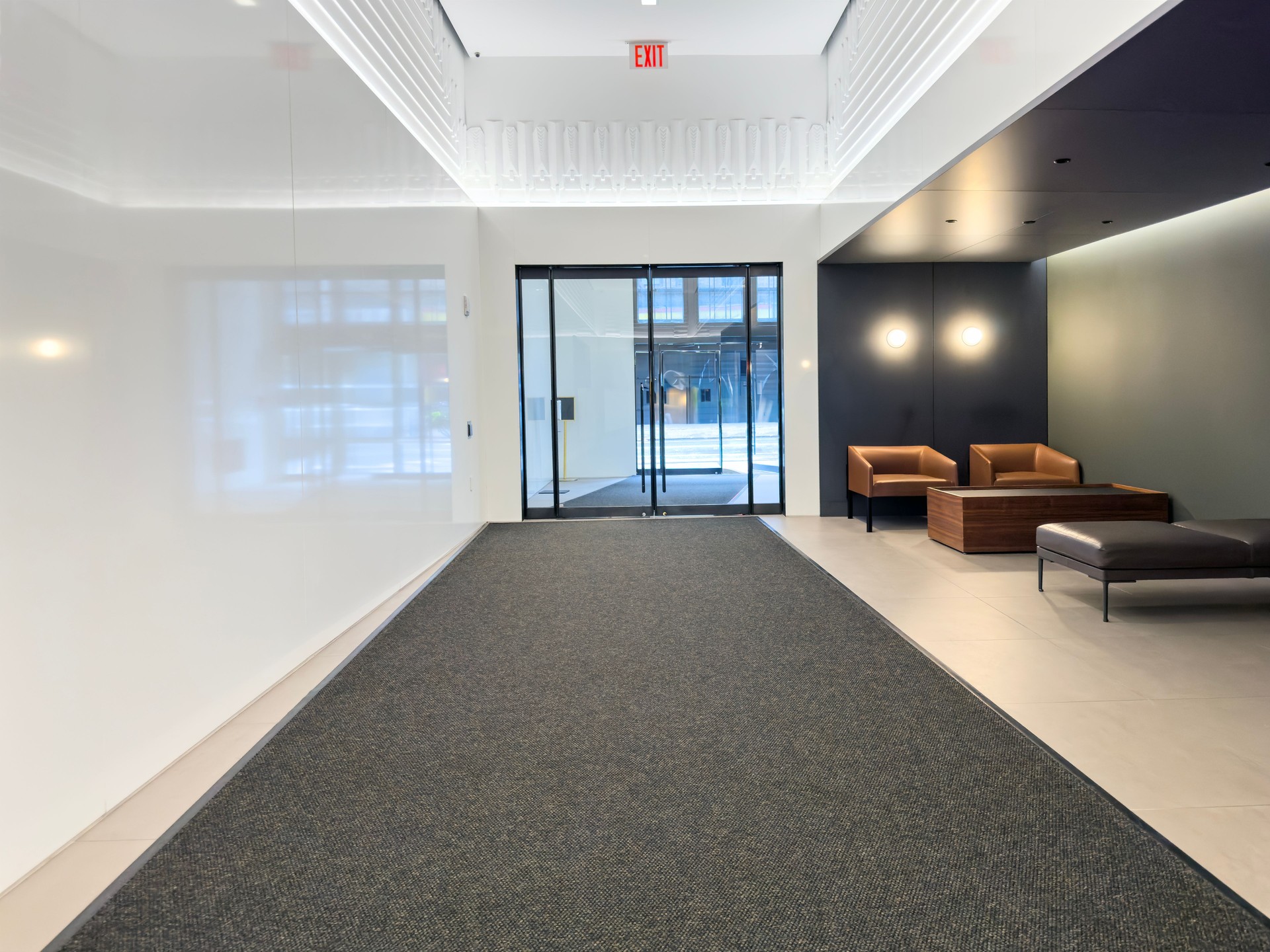 Chic entrance hall