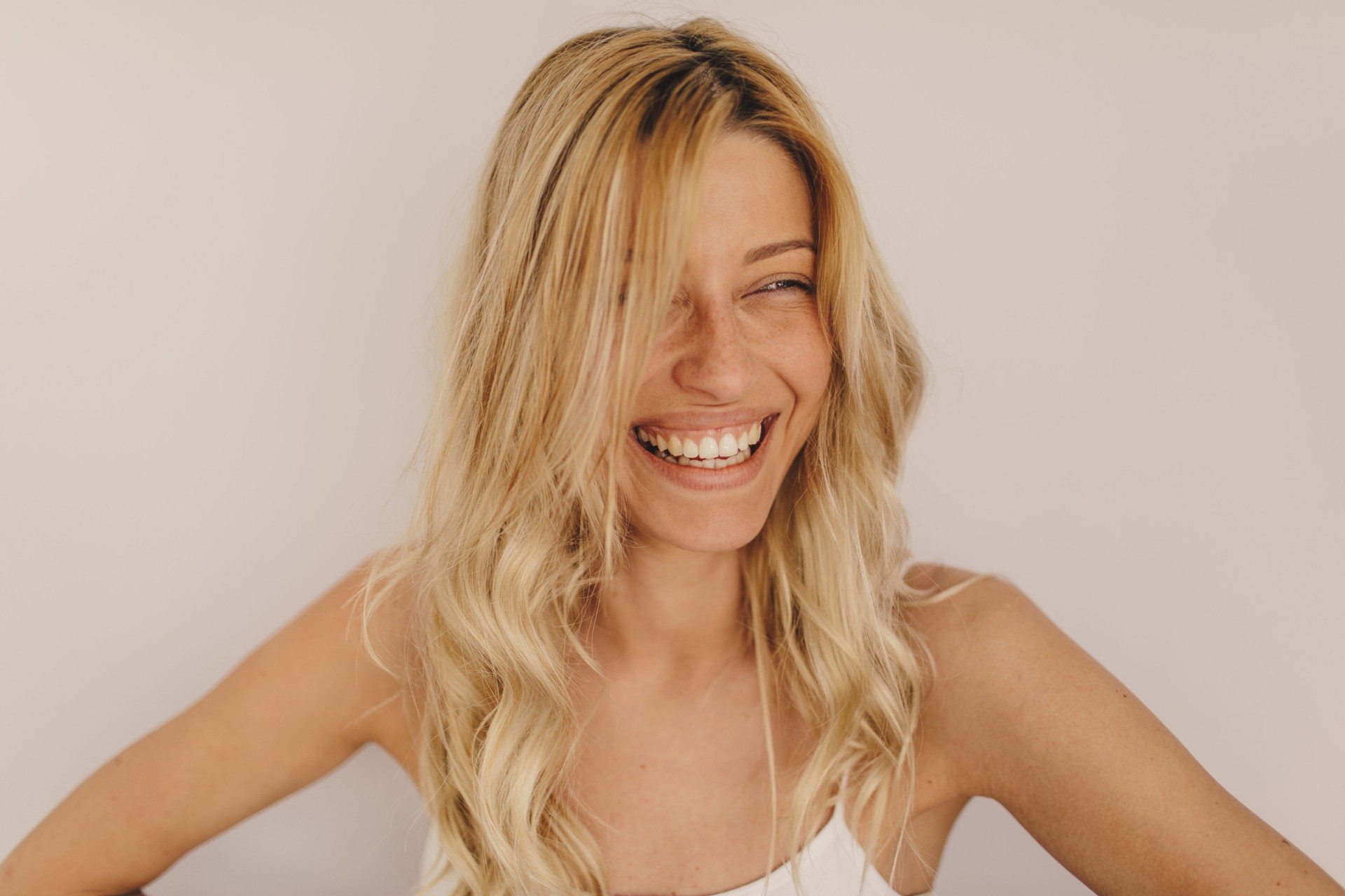 Portrait of a smiling woman